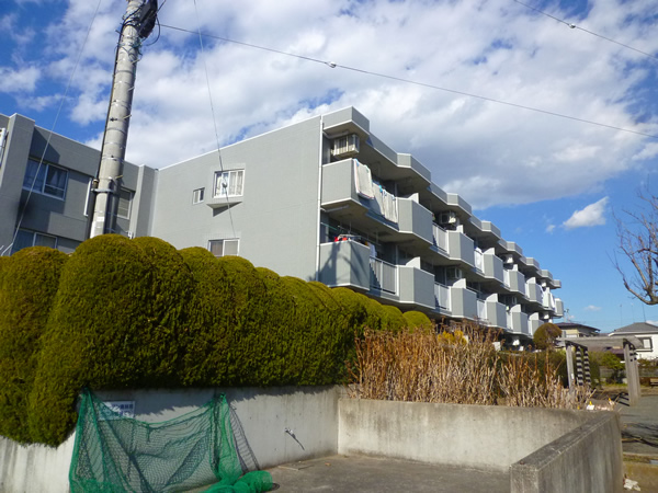 ガーデン南林間の外観