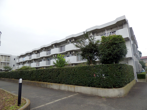 ガーデン南林間の外観