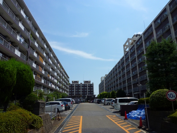 ルネ東林間B棟の外観