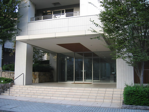 パークハウス池田山公園－白金台の杜－W棟 パークサイドコートの外観