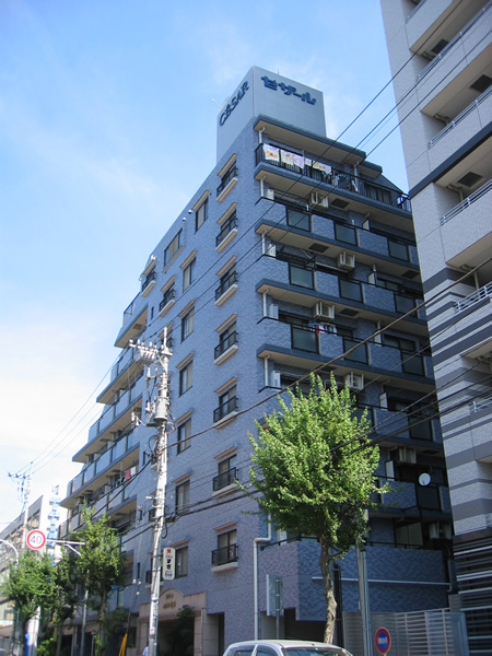 セザールパークサイド町田の外観