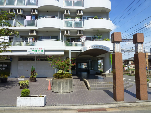 ハイネスアミティ鶴間2番館の外観