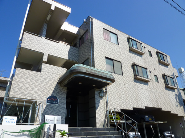 ラマージュ長後の外観