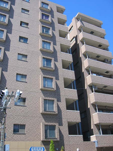 コニファーコート町田の外観