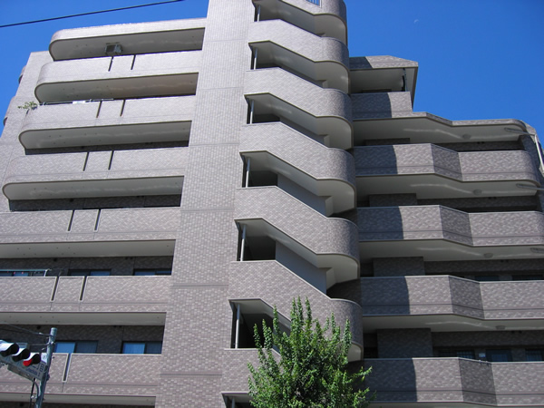 ライオンズマンション町田シティの外観