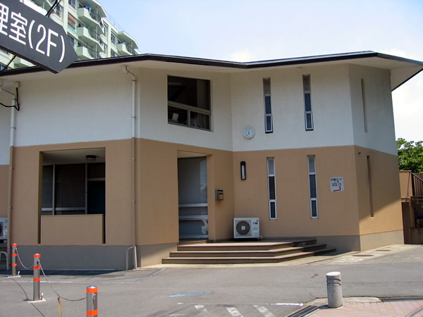 東急ドエル江田ビレジB棟の外観