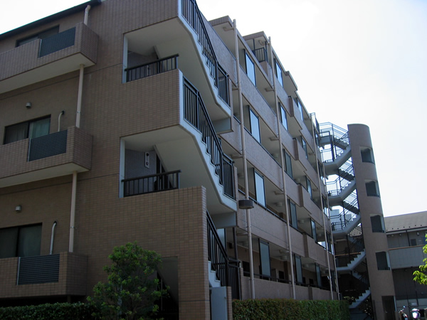 藤和シティコープ江田の外観