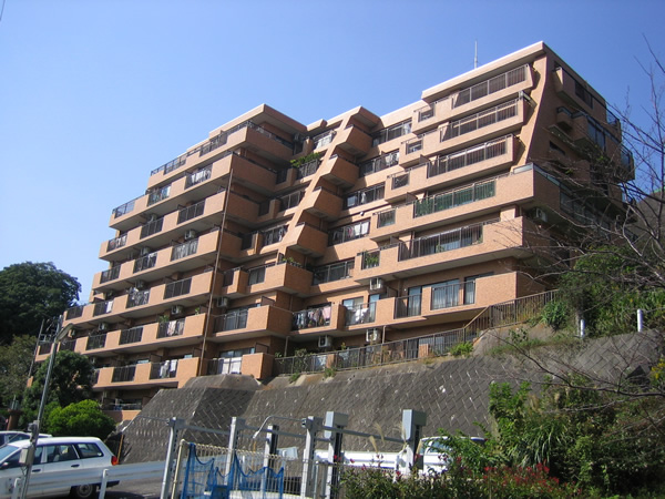 ライオンズマンション横浜ポートビューの外観