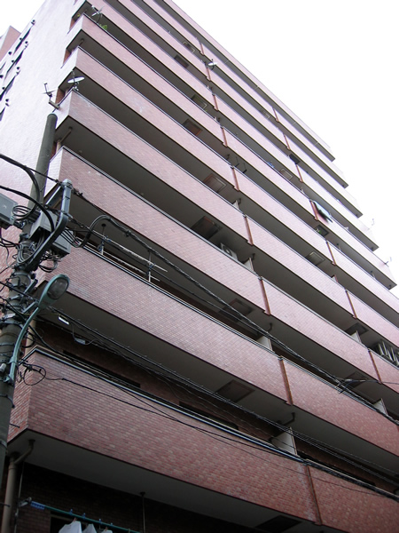 シャンボール日本橋の外観