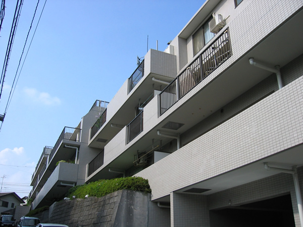 ダイアパレスグランディー宮前の外観