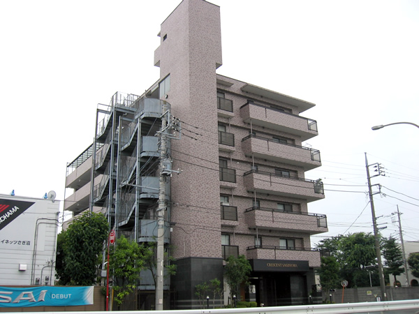 クレッセント鷺沼の外観