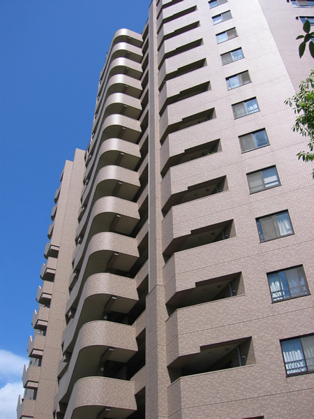 エクステ新横浜の外観