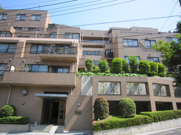 ハイラーク溝の口の外観