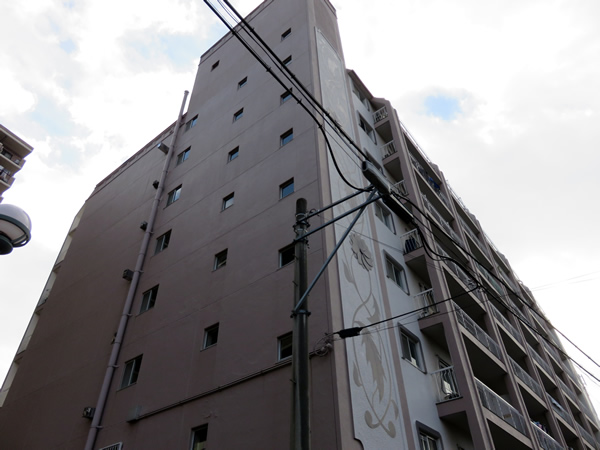 シャンボール相模原の外観