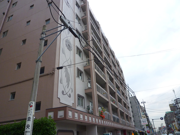 シャンボール相模原の外観