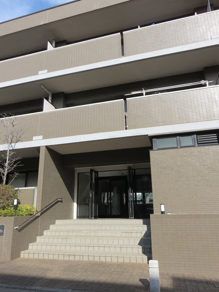 ライフヴィラ大森鹿島1番館の外観