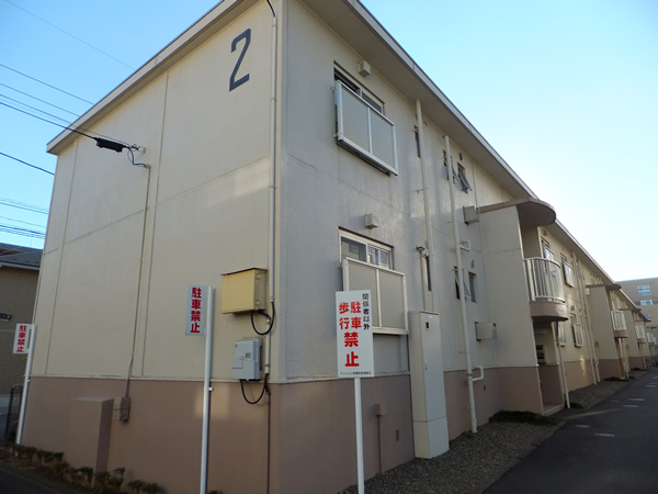 マンション相模原２号館の外観