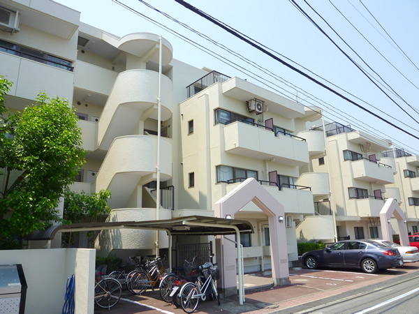 コスモ町田の外観