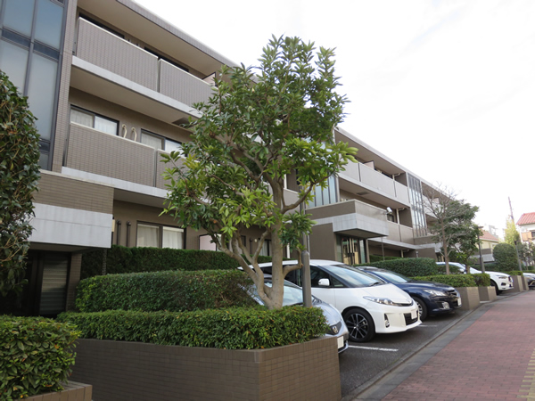 ライフヴィラ大森鹿島2番館の外観