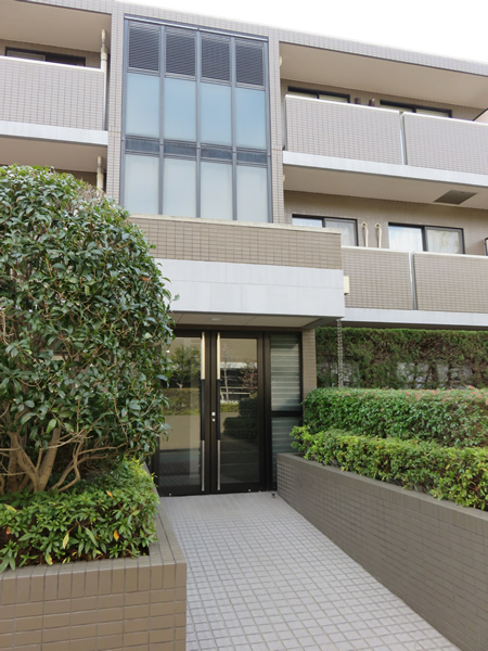 ライフヴィラ大森鹿島2番館の外観