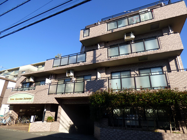 レゾン中央林間1番館の外観