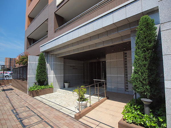 ライオンズプラザ中央林間の外観