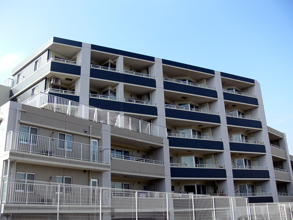 D'レスティア青葉台の外観