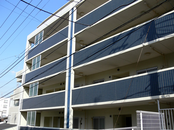 D'レスティア青葉台の外観