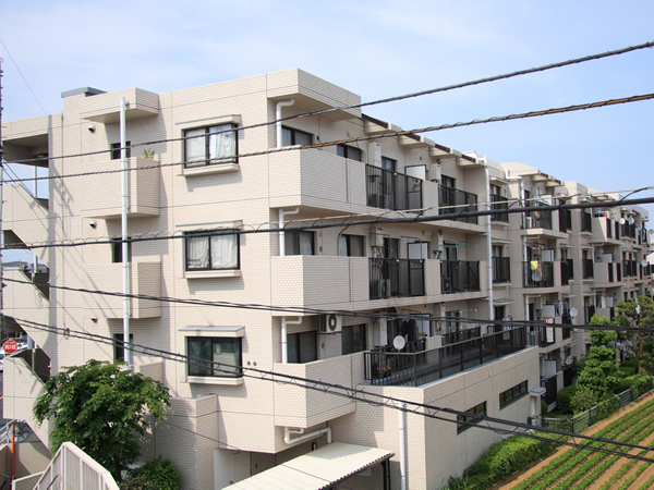 コスモ梶ヶ谷の外観