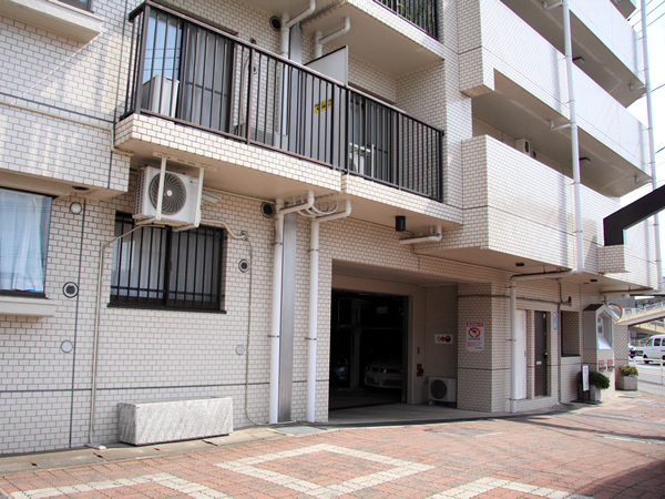 コスモ梶ヶ谷の外観