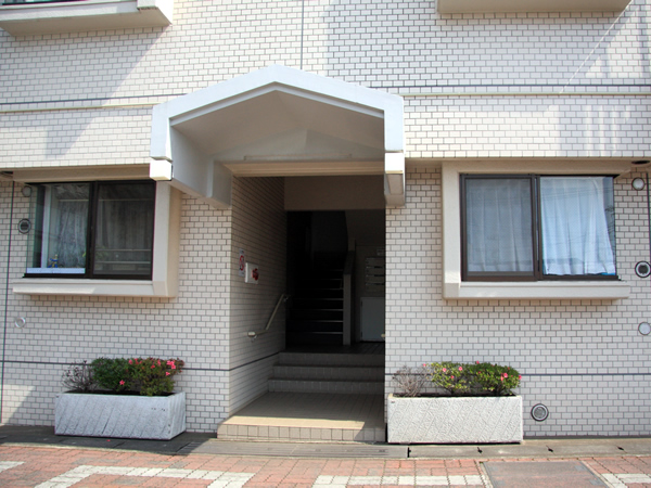 コスモ梶ヶ谷の外観