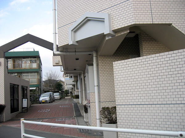 コスモ梶ヶ谷の外観