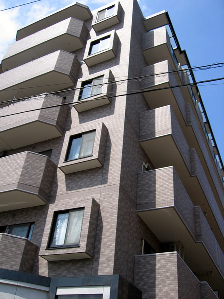 ライオンズマンション鷺沼東の外観