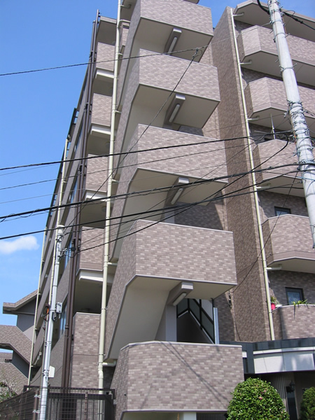 ライオンズマンション鷺沼東の外観