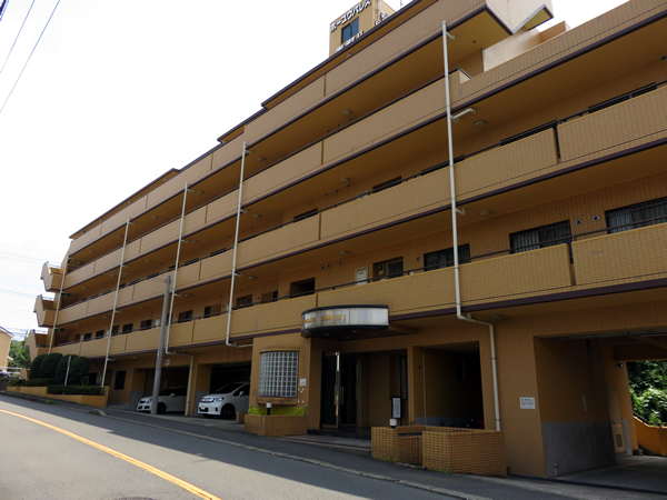 ホーユウパレス秦野2の外観