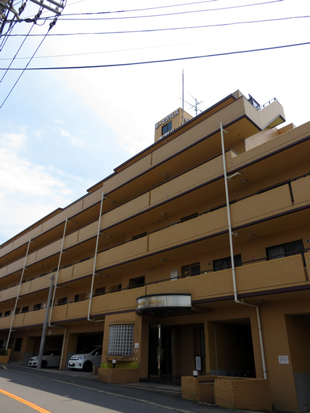 ホーユウパレス秦野2の外観