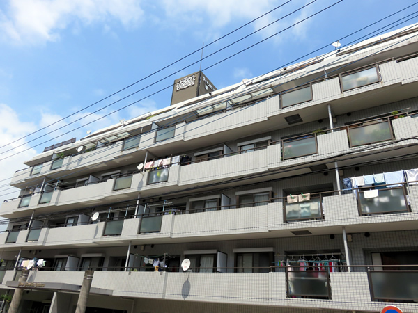 ライオンズマンション秦野の外観