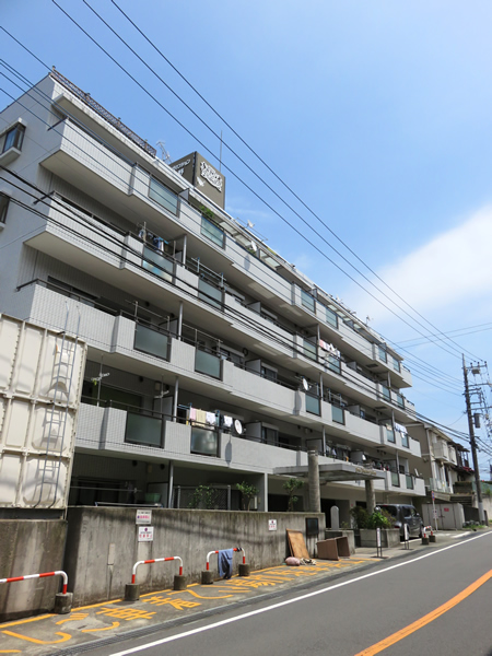 ライオンズマンション秦野の外観