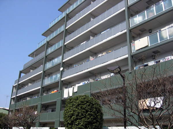 ルイシャトレ府中是政の外観