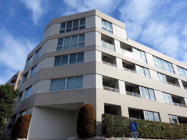 プラウド大森鹿島の外観