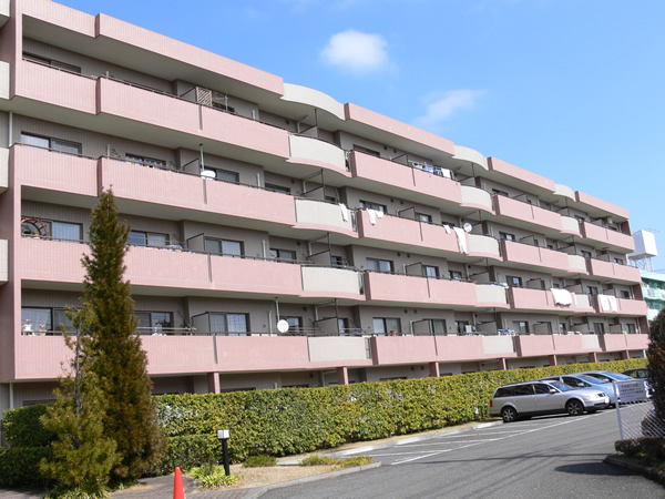 マグノーリエ青葉台の外観