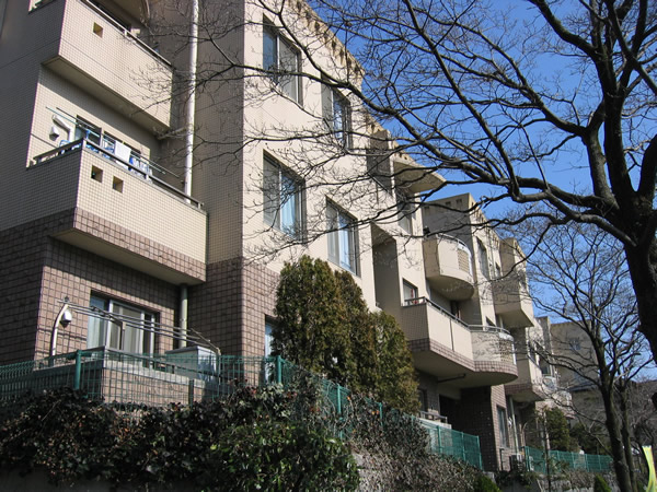 東急ドエルウィンディコートたまプラーザの外観