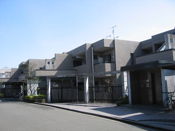 青葉台ガーデンハウスの外観