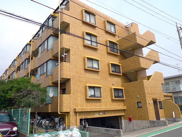 ライオンズマンション相模台第6の外観