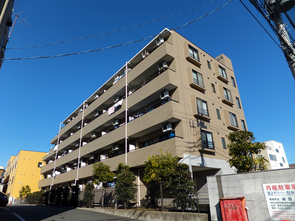 エスプラザ綱島の外観