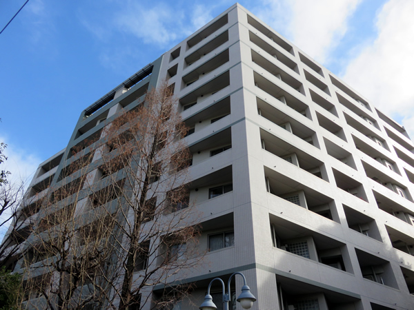 イオシスガーデンの外観