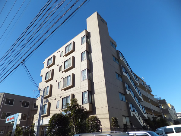 エスプラザ綱島の外観