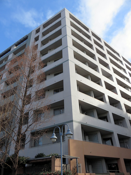 イオシスガーデンの外観