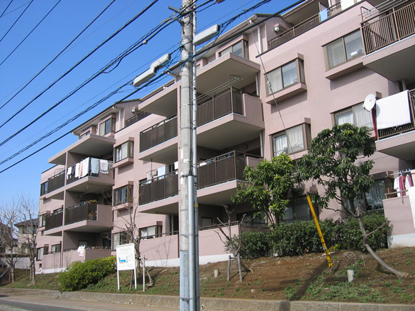 ヒルトップコートきらめきの街５番館の外観