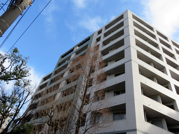 イオシスガーデンの外観